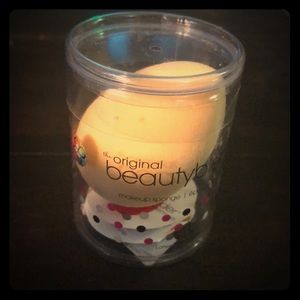 Beauty Blender (yellow)